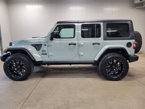 Used 2023 Jeep Wrangler Unlimited Sport AWD/4WD image 5