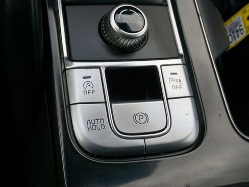 Used 2020 Kia Telluride S w/ S 8 Passenger Seating Package FWD image 27