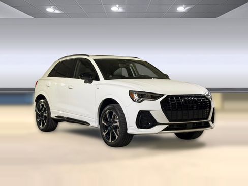 Certified 2025 Audi Q3 2.0T Premium Plus w/ Premium Plus Package AWD/4WD image 7