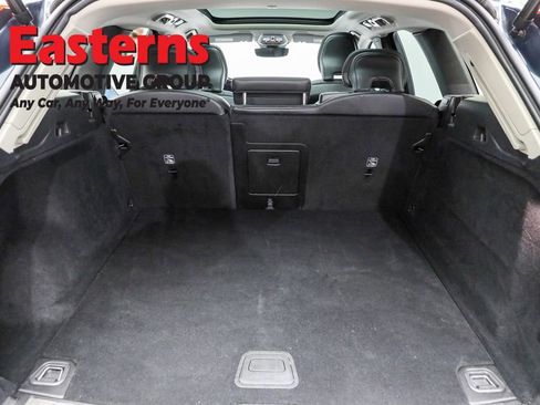 Used 2023 Volvo XC60 B5 Core image 9