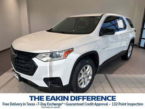Used 2021 Chevrolet Traverse LS w/ LPO, Black Accent Package FWD image 1