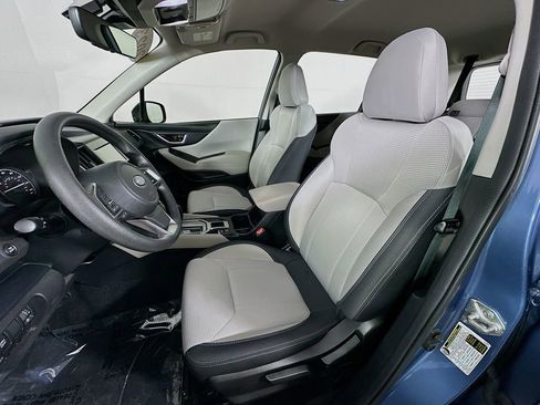 Used 2023 Subaru Forester image 25