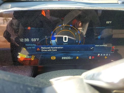 Used 2025 Chevrolet Equinox LT image 9