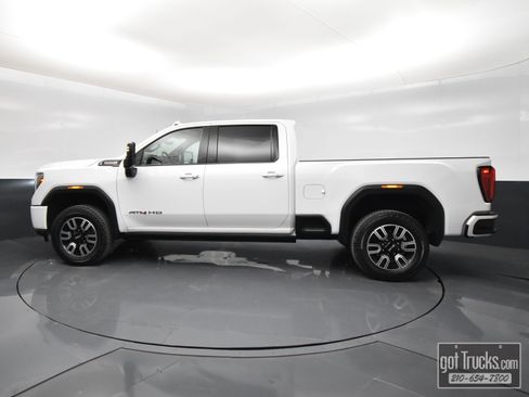 Used 2023 GMC Sierra 2500 AT4 w/ AT4 Premium Plus Package image 3