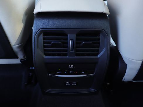 New 2026 BMW 330i Sedan w/ M Sport Package image 20