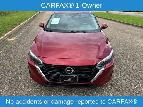 Used 2024 Nissan Sentra SV FWD image 2