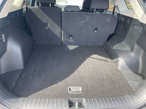 Used 2025 Kia Sportage LX FWD image 25