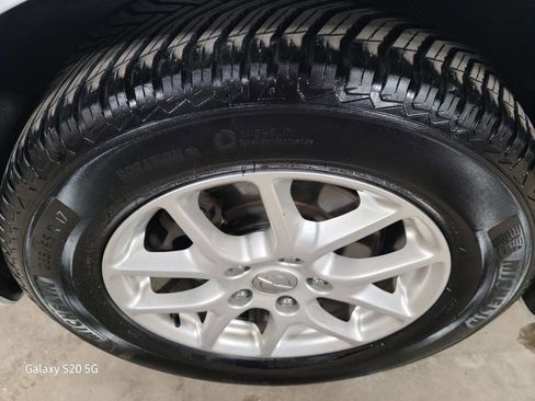 Used 2017 Chrysler Pacifica LX image 14