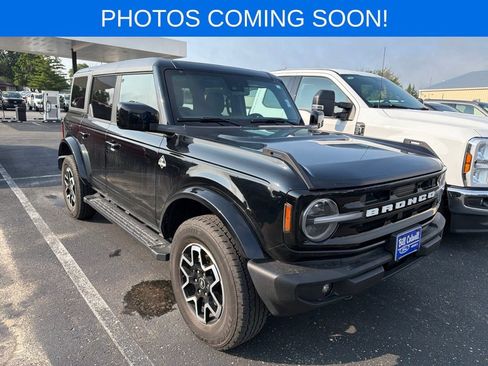 Used 2024 Ford Bronco Outer Banks AWD/4WD image 1