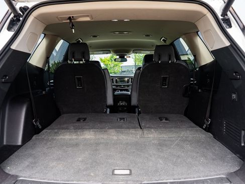 Used 2018 Buick Enclave Premium FWD image 16