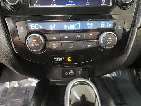 Used 2020 Nissan Rogue SV AWD/4WD image 20