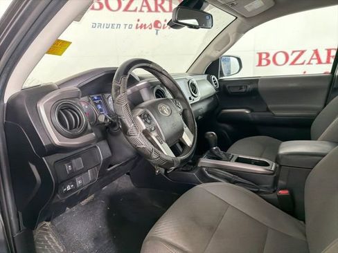 Used 2021 Toyota Tacoma SR5 RWD image 12
