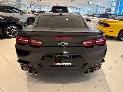 Certified 2023 Chevrolet Camaro LT w/ Technology Package image 6