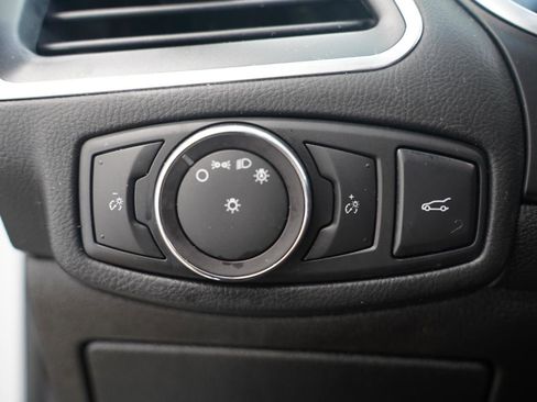 Used 2018 Ford Edge Titanium w/ Equipment Group 301A FWD image 24