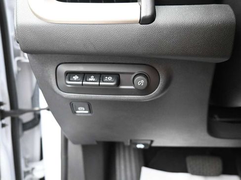 Used 2022 GMC Terrain Denali w/ Denali Premium Package AWD/4WD image 10