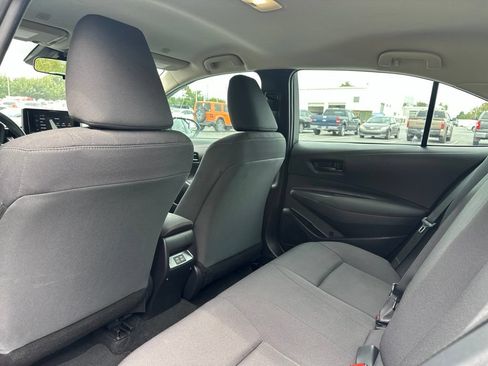 Certified 2025 Toyota Corolla LE FWD image 23