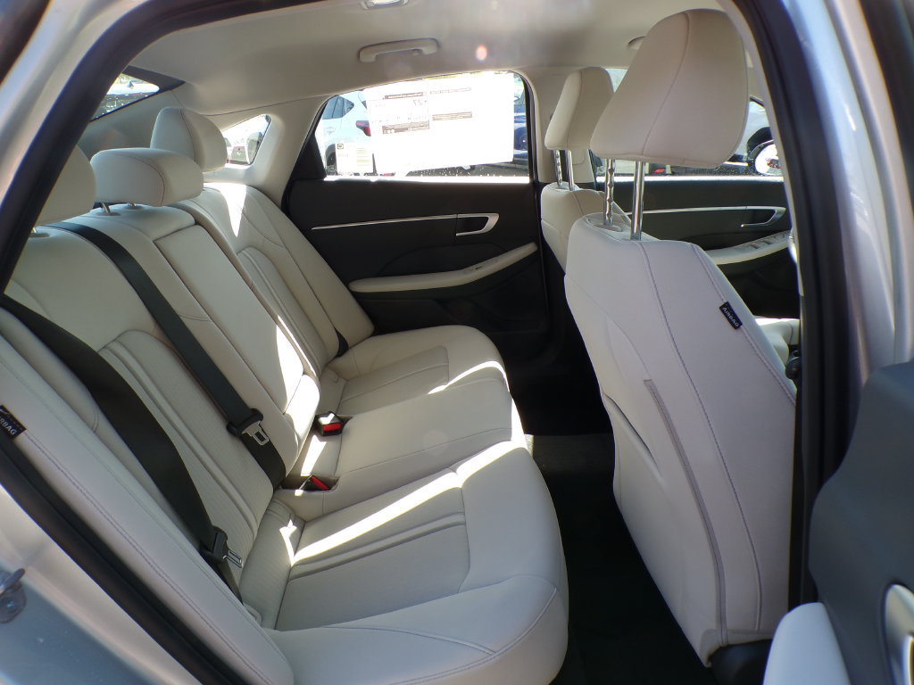 New 2026 Hyundai Sonata SEL AWD/4WD image 21