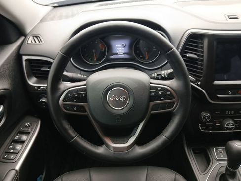 Used 2021 Jeep Cherokee Latitude Lux w/ Comfort/Convenience Group image 21