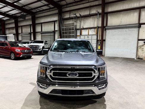 Used 2021 Ford F150 XLT w/ Equipment Group 302A High RWD image 10