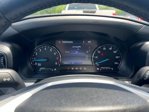Used 2021 Ford Explorer XLT w/ Equipment Group 202A AWD/4WD image 39