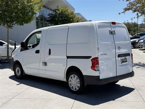 Used 2019 Nissan NV200 S FWD image 4