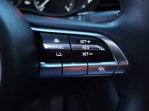 Used 2022 MAZDA MAZDA3 s image 12