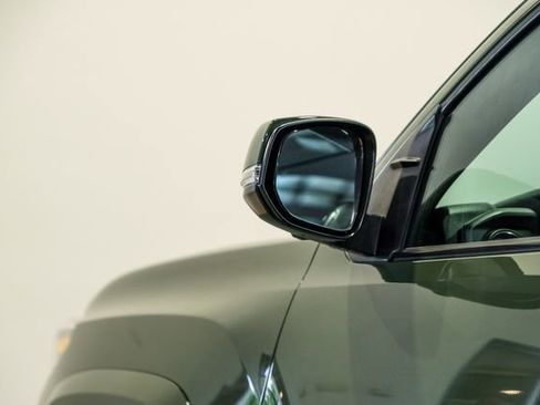 Used 2022 Toyota Tacoma TRD Sport w/ TRD Premium Sport Package AWD/4WD image 37