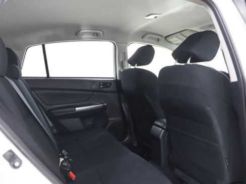 Used 2017 Subaru Crosstrek 2.0i image 12