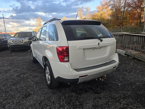 Used 2009 Pontiac Torrent 2WD image 16
