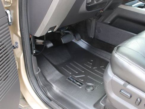 Used 2012 Ford F250 Lariat w/ Chrome Pkg AWD/4WD image 20