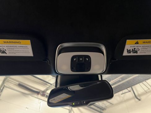 Used 2017 McLaren 570S Base image 19