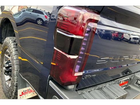 Used 2024 Ford F350 Lariat w/ Sport Appearance Package image 30