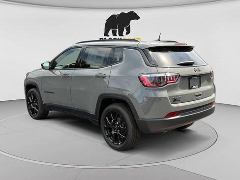 New 2026 Jeep Compass Latitude AWD/4WD image 5
