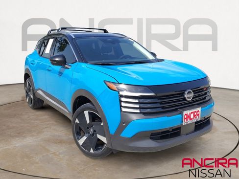 Used 2025 Nissan Kicks SR FWD image 1