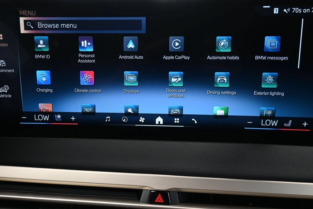 Used 2024 BMW iX xDrive50 w/ Premium Package AWD/4WD image 17