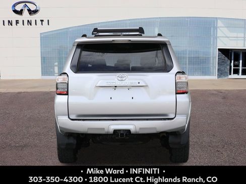 Used 2019 Toyota 4Runner SR5 AWD/4WD image 4