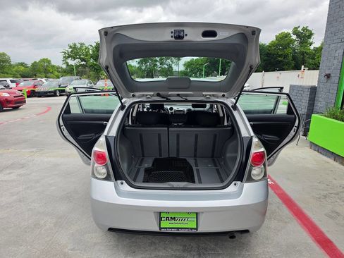 Used 2009 Pontiac Vibe w/ Preferred Package image 24