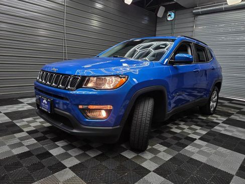 Used 2019 Jeep Compass Latitude w/ Popular Equipment Group AWD/4WD image 40
