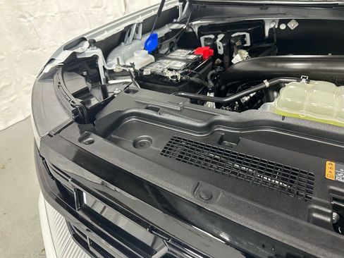 Used 2025 Ford Expedition Platinum image 61