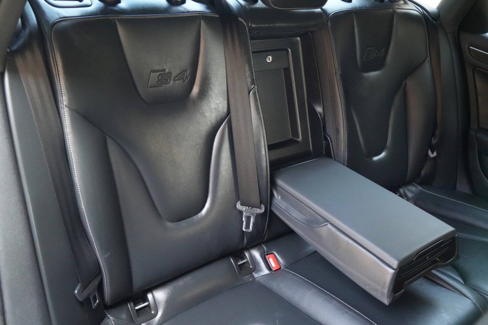 Used 2011 Audi S4 Prestige AWD/4WD image 34