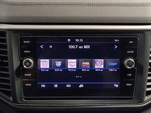 Used 2020 Volkswagen Atlas Cross Sport SE FWD image 25