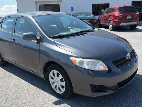 Used 2010 Toyota Corolla LE image 18