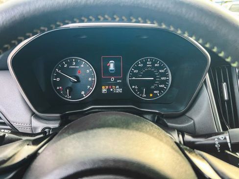 Used 2025 Subaru Outback Onyx Edition image 17