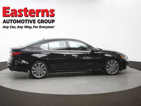 Used 2023 Nissan Altima 2.5 SL FWD image 44