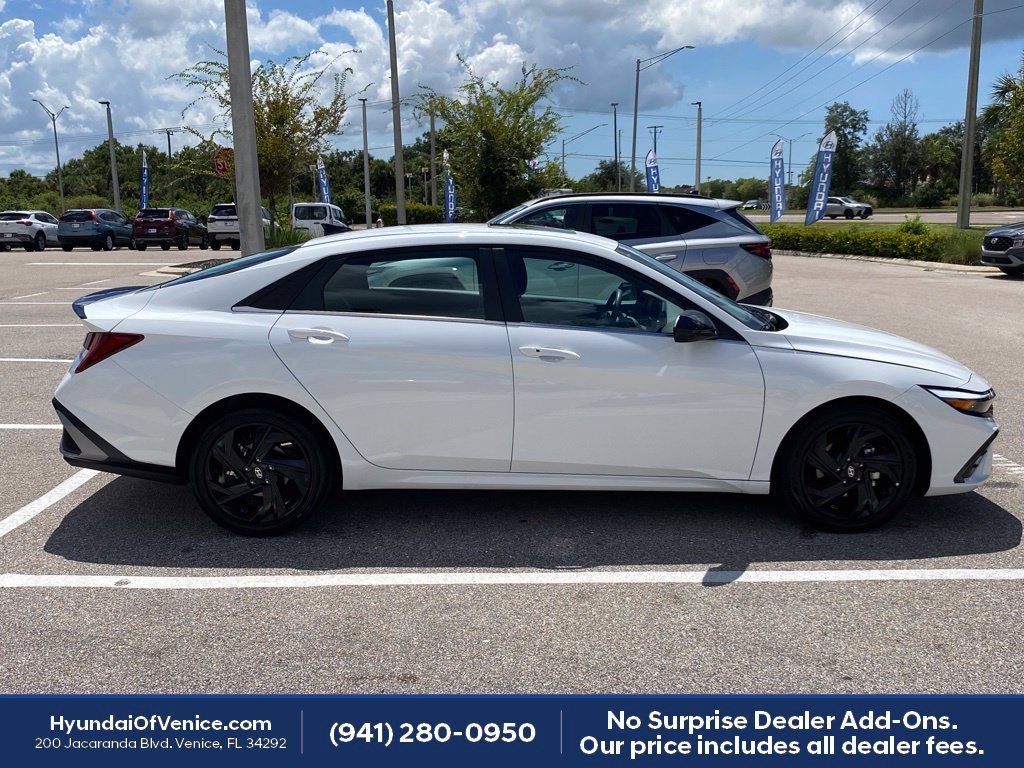 Certified 2026 Hyundai Elantra SEL Sport Premium FWD image 46