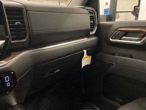 New 2025 Chevrolet Silverado 2500 LT w/ Z71 Chrome Sport Edition image 16