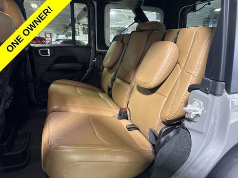 Used 2022 Jeep Wrangler Unlimited Rubicon 4xe w/ Cold Weather Group AWD/4WD image 27