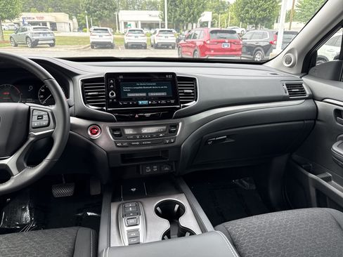 Certified 2025 Honda Ridgeline Sport image 29