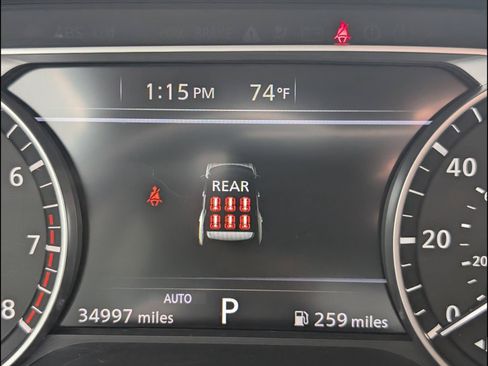 Used 2025 Nissan Pathfinder SV AWD/4WD image 21
