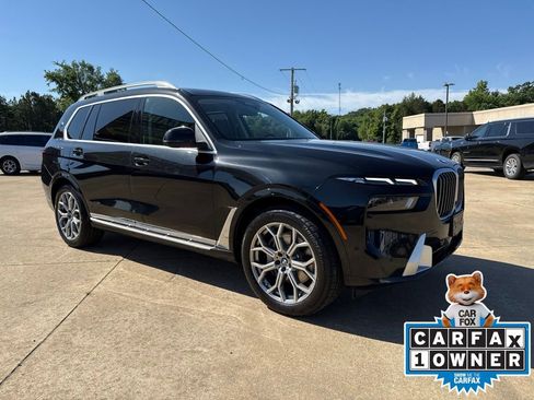 Used 2025 BMW X7 xDrive40i AWD/4WD image 3